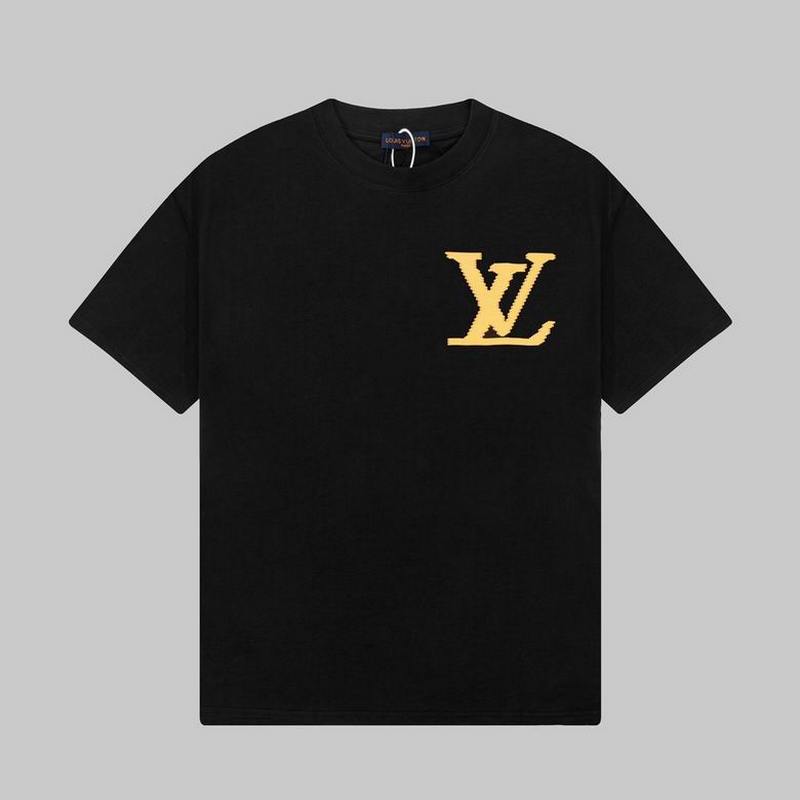 Louis Vuitton Men's T-shirts 83